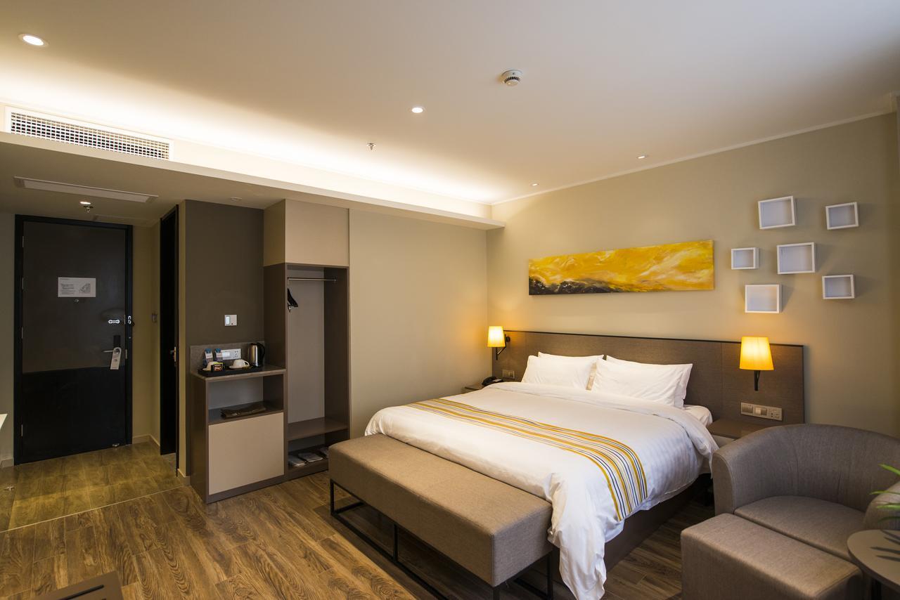 Home Inn Plus Shanghai Zhangjiang Park Eksteriør bilde