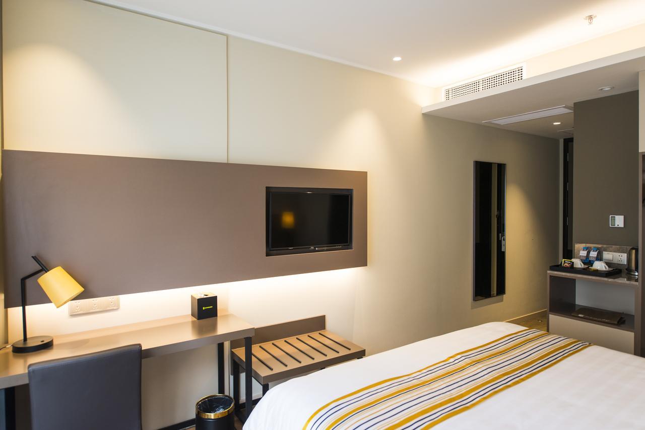 Home Inn Plus Shanghai Zhangjiang Park Eksteriør bilde