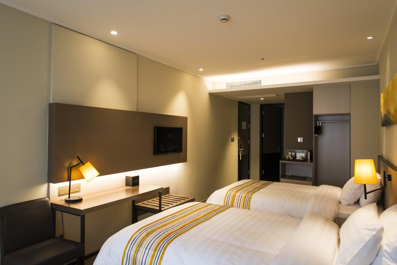 Home Inn Plus Shanghai Zhangjiang Park Eksteriør bilde
