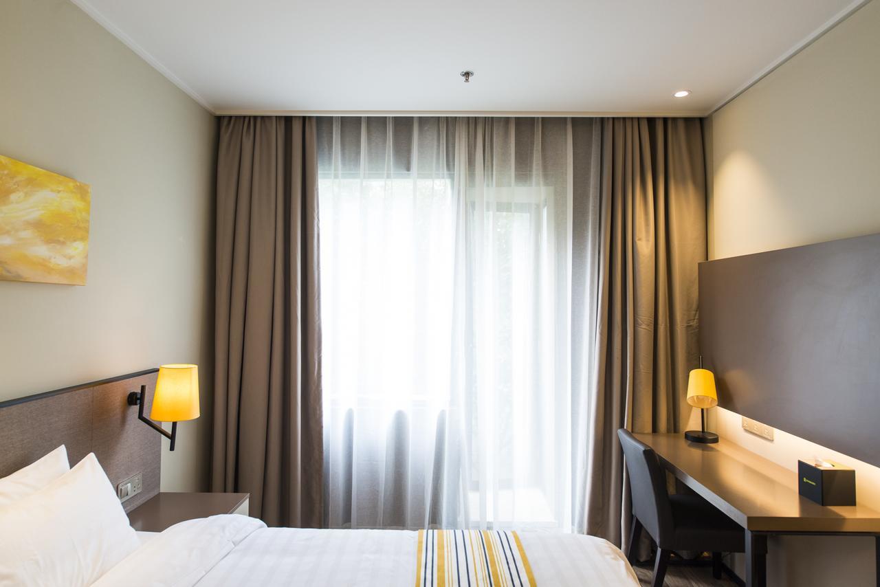 Home Inn Plus Shanghai Zhangjiang Park Eksteriør bilde