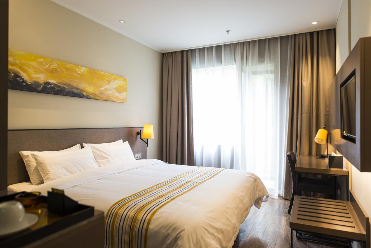 Home Inn Plus Shanghai Zhangjiang Park Eksteriør bilde