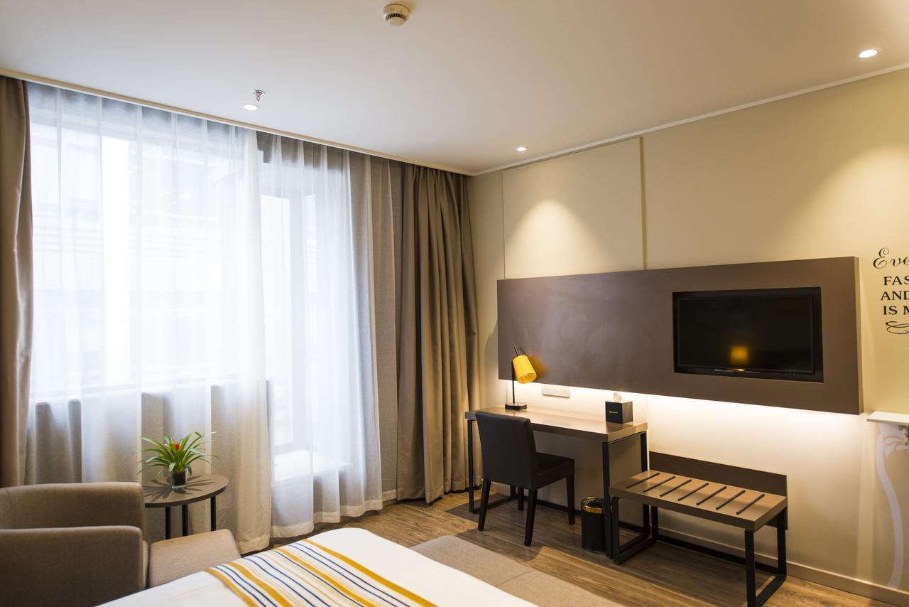Home Inn Plus Shanghai Zhangjiang Park Eksteriør bilde