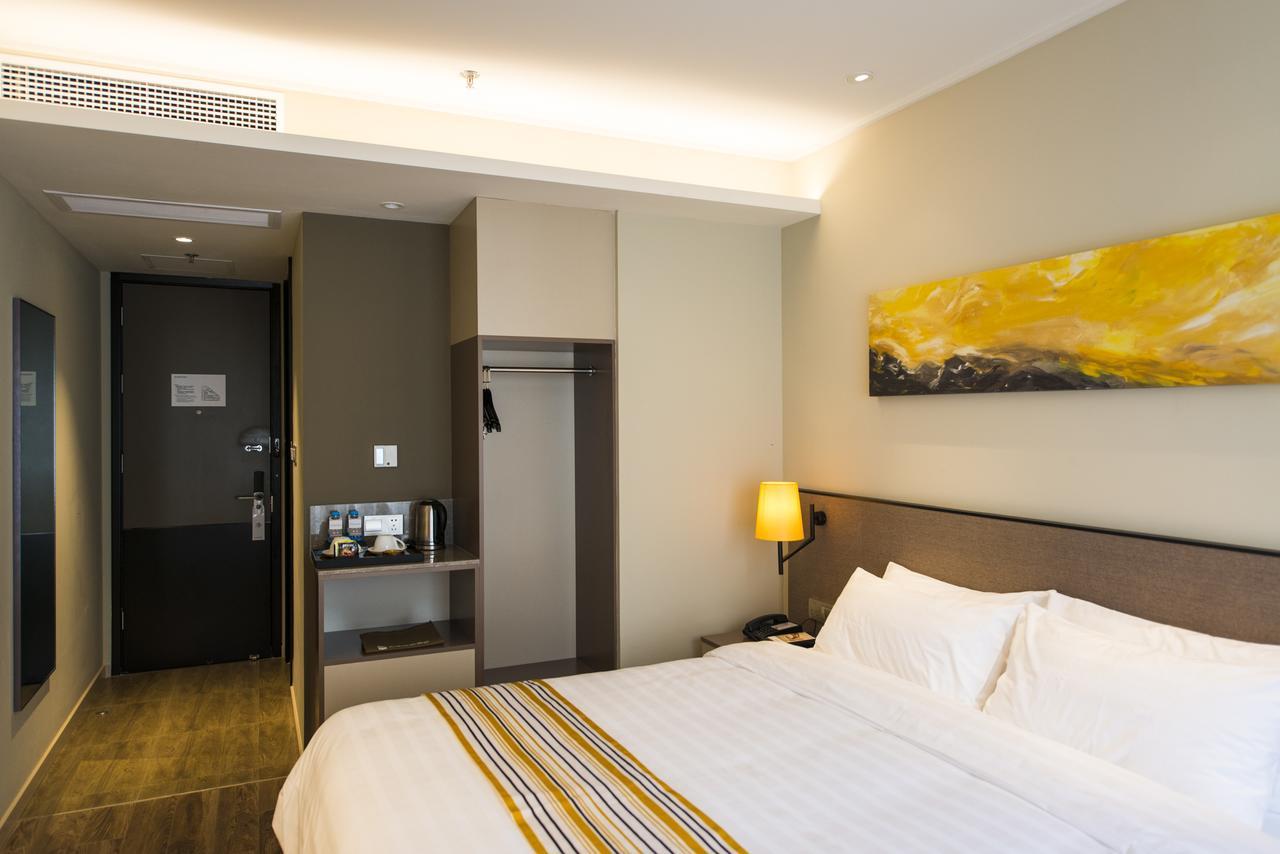 Home Inn Plus Shanghai Zhangjiang Park Eksteriør bilde